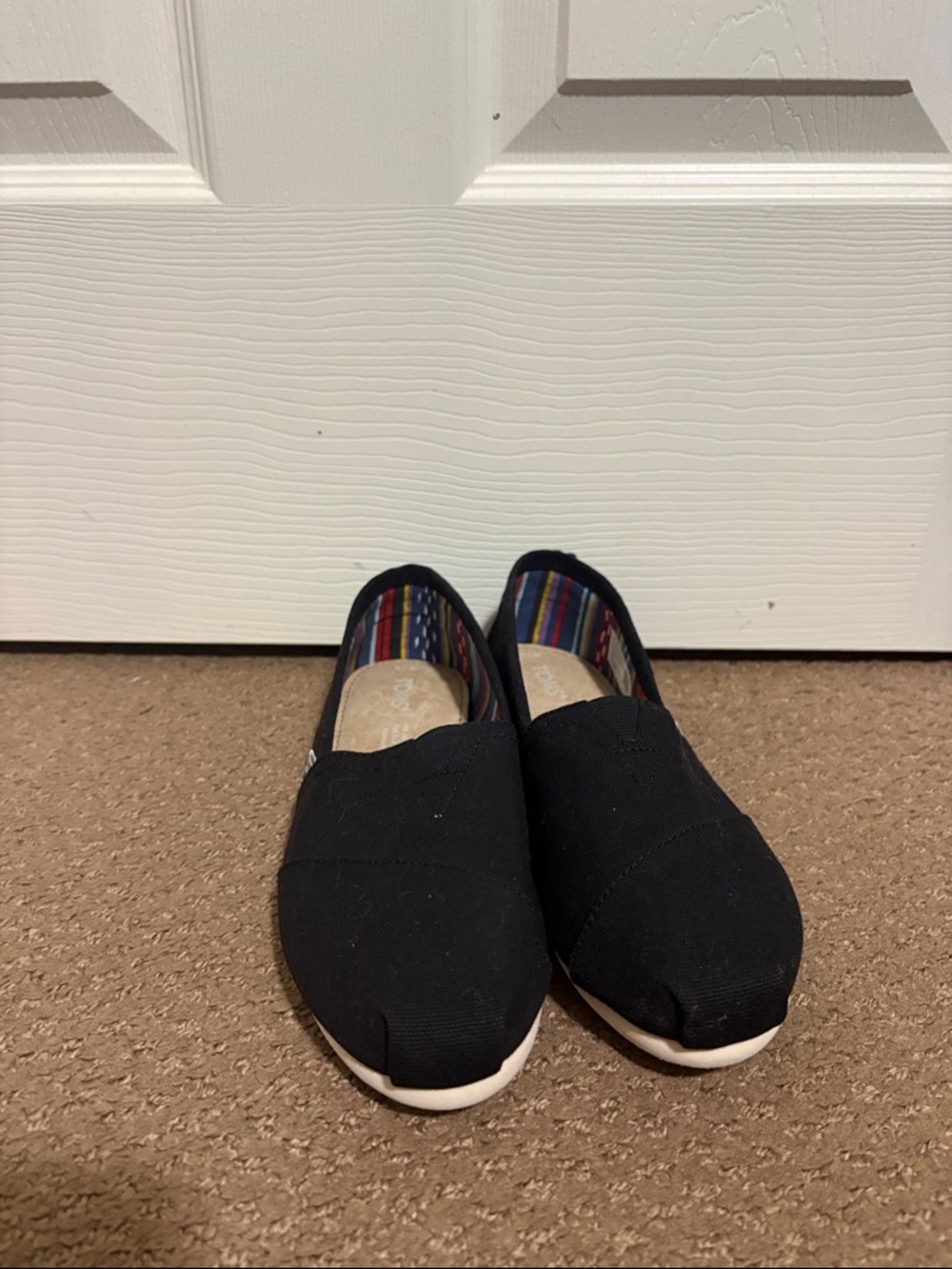 Toms Black Canvas Women's Slip-On Flats
